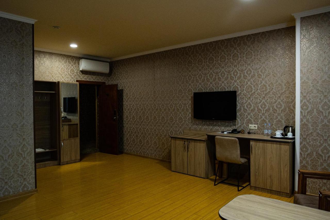 Inga Hotel 예레반 외부 사진