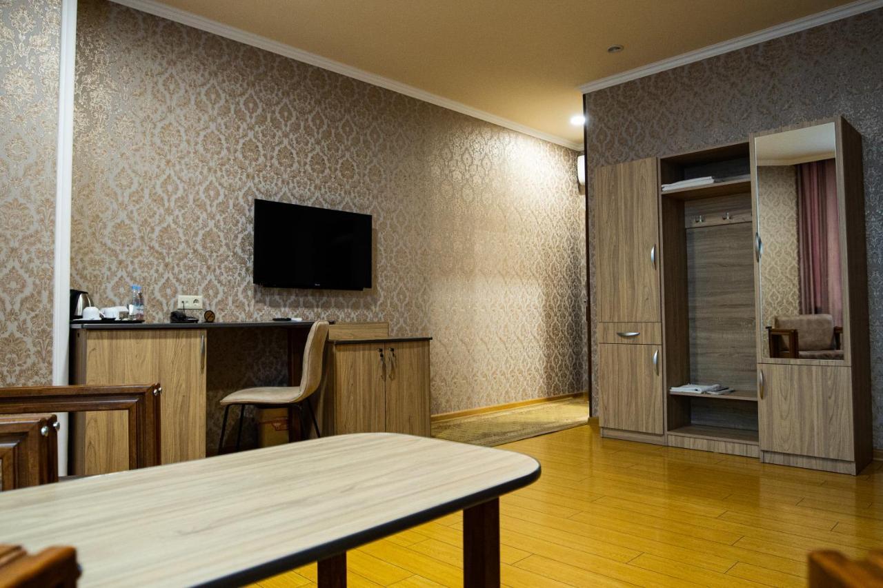 Inga Hotel 예레반 외부 사진