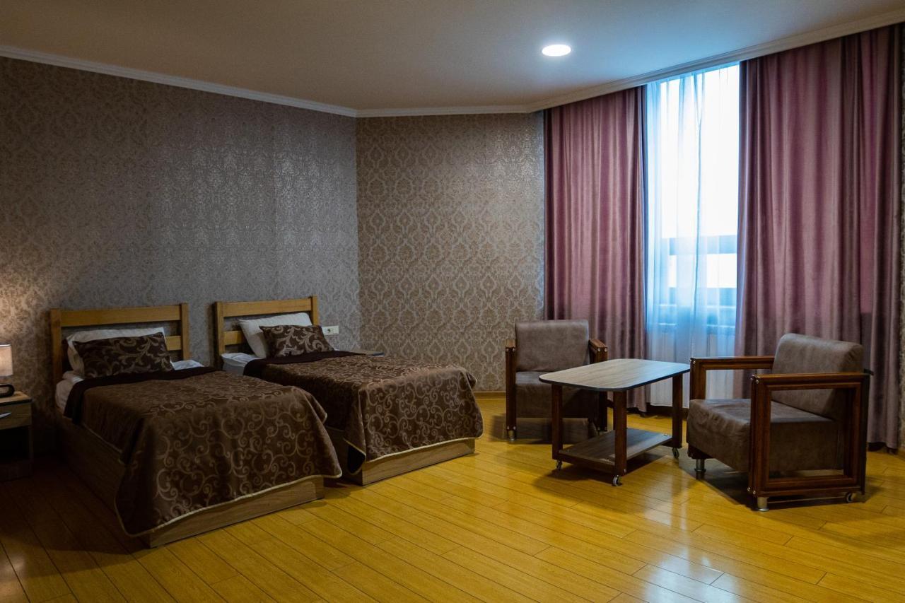 Inga Hotel 예레반 외부 사진
