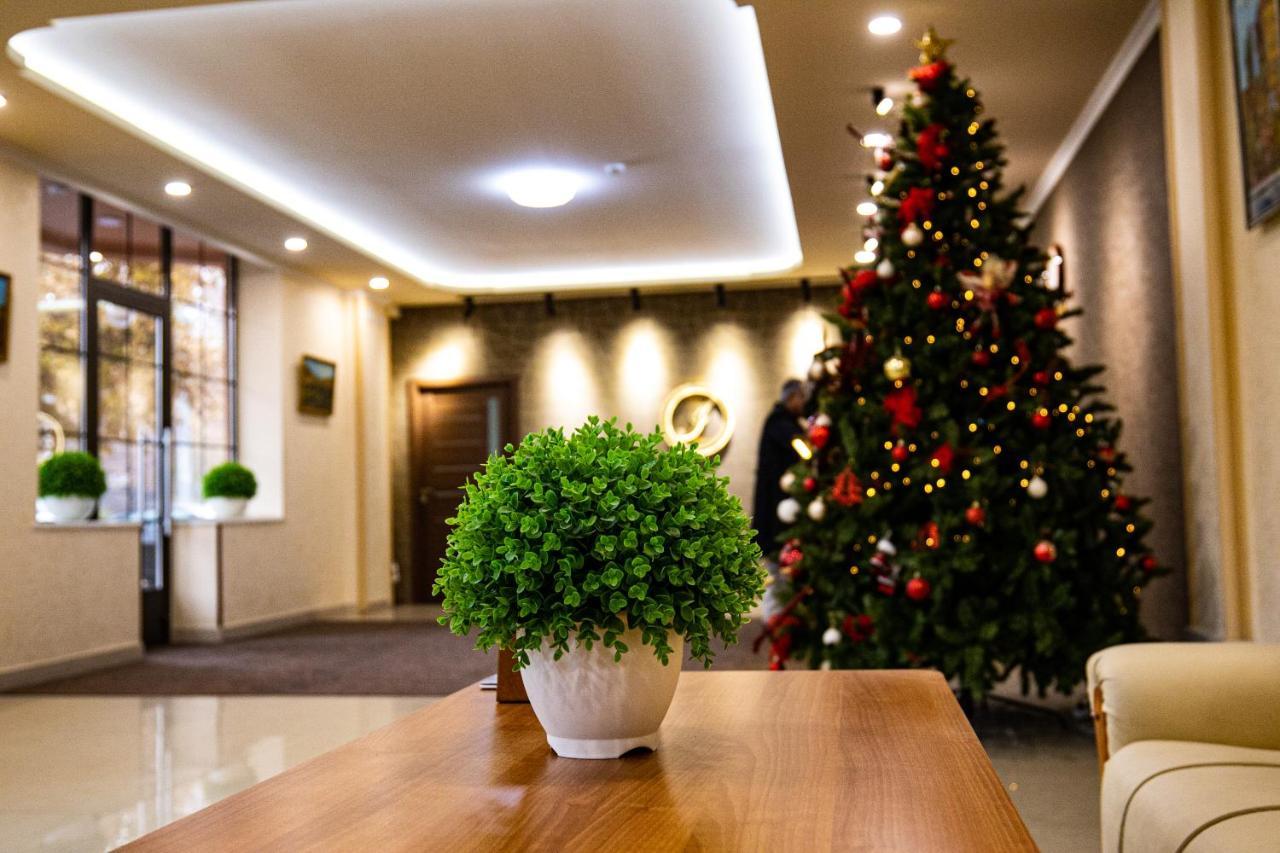 Inga Hotel 예레반 외부 사진
