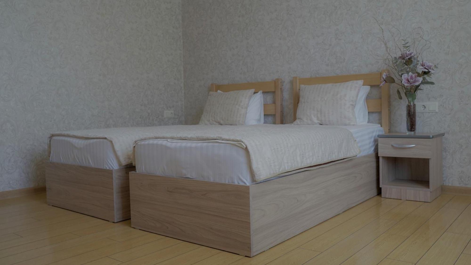 Inga Hotel 예레반 외부 사진