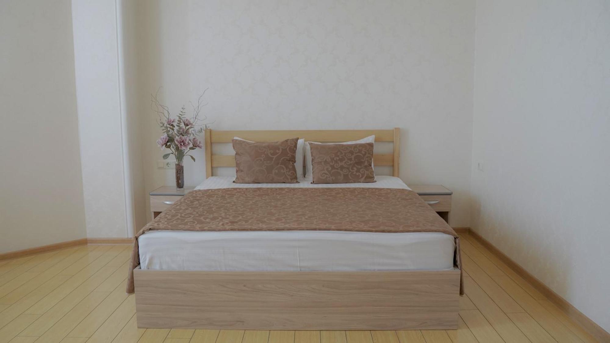 Inga Hotel 예레반 외부 사진